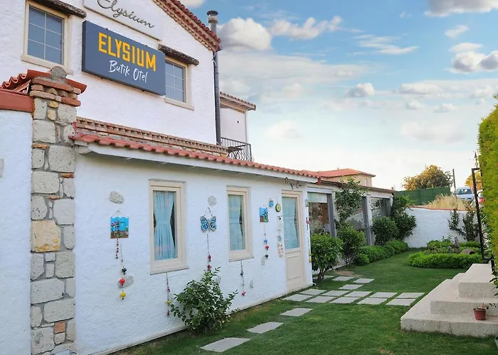 فندق مبيت وإفطار Elysium 4*