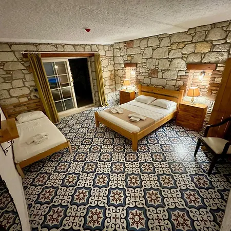 Elysium Bed & Breakfast Çeşme